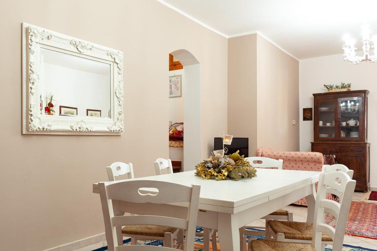 Favoloso Appartamento In Villa Monterosi Luaran gambar