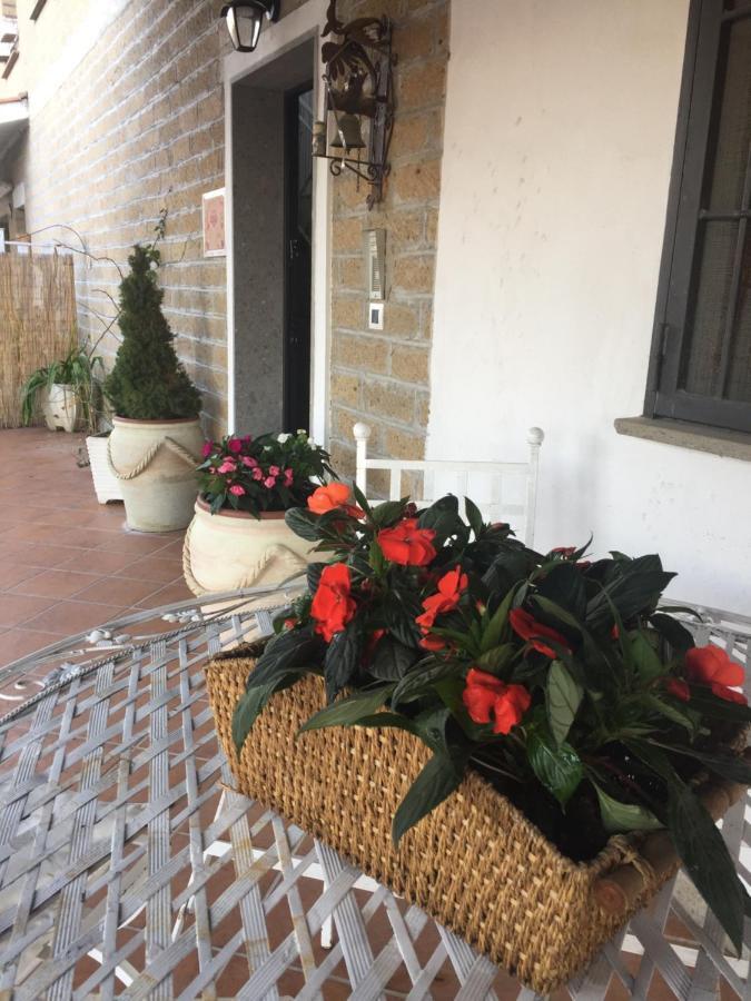 Favoloso Appartamento In Villa Monterosi Luaran gambar