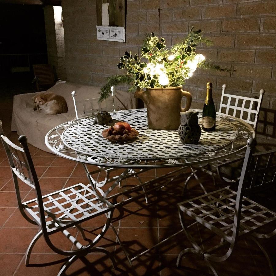 Favoloso Appartamento In Villa Monterosi Luaran gambar